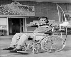 After a recovery in 1970, he started training for wheelchair-athlete archery competitions.